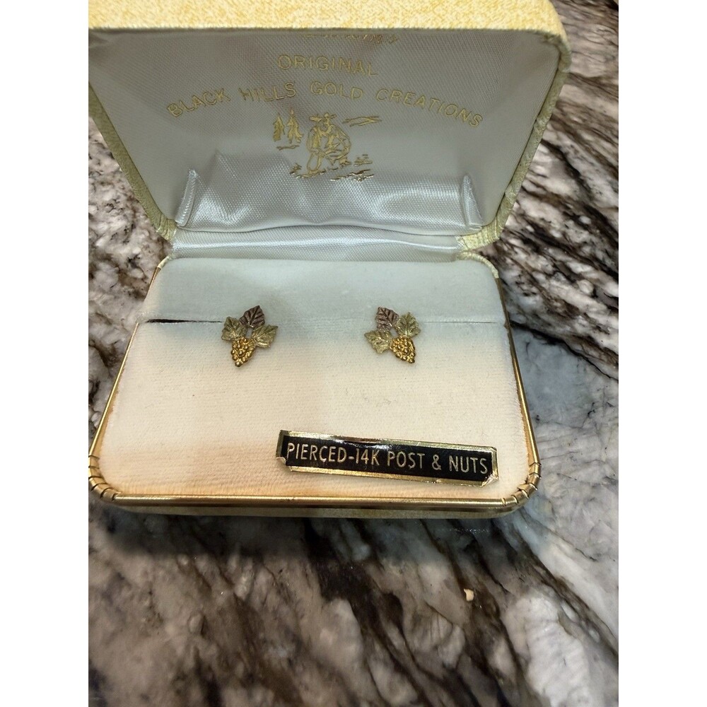 Landstrom’s Vintage Black Hills & 14K Gold Grapevine Earrings NWT